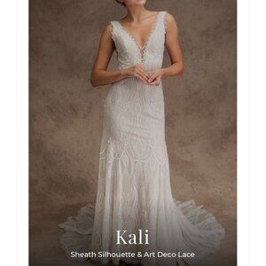 Never worn wedding dress